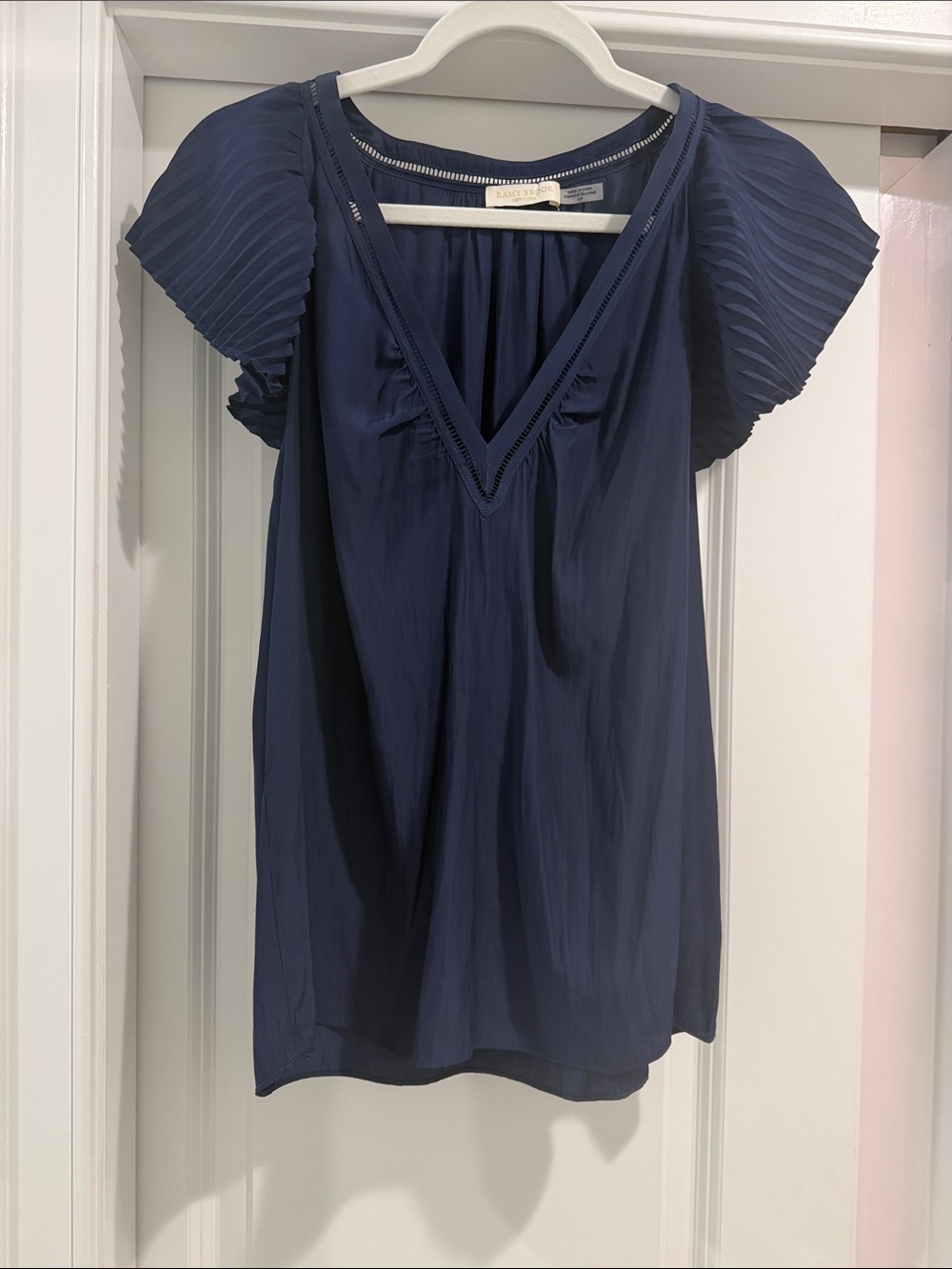 Ramy Brook Wallace Navy Pleated Sleeve V-Neck Blouse size Small like new!